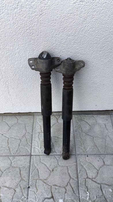 Продам амортизатори до пасата