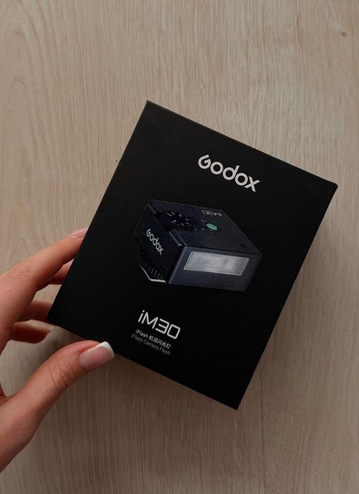 Накамерний спалах Godox iM30