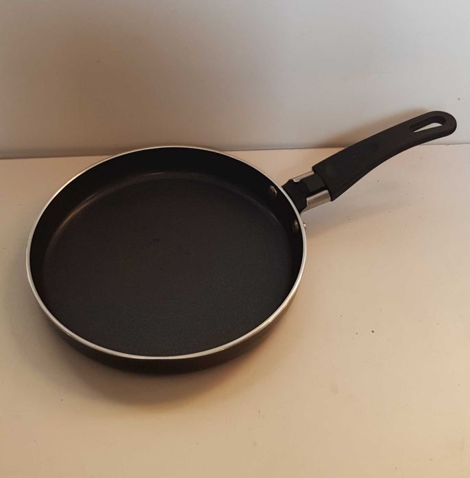 Patelnia średnica 17 cm Ikea