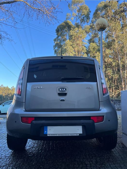 Kia Soul cinzento