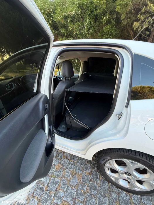 Citroën C3 1.4 HDi Enterprise 5 portas 2 lugares