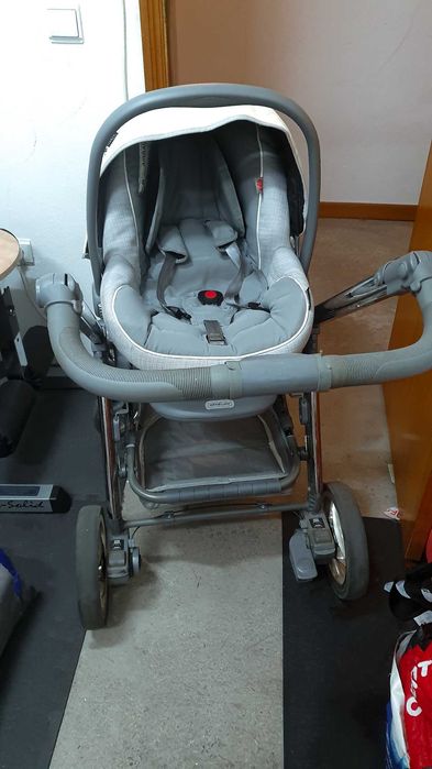 Carrinho de bebê Bebecar conjunto