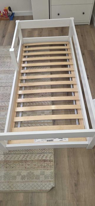 Cama de criança com colchao