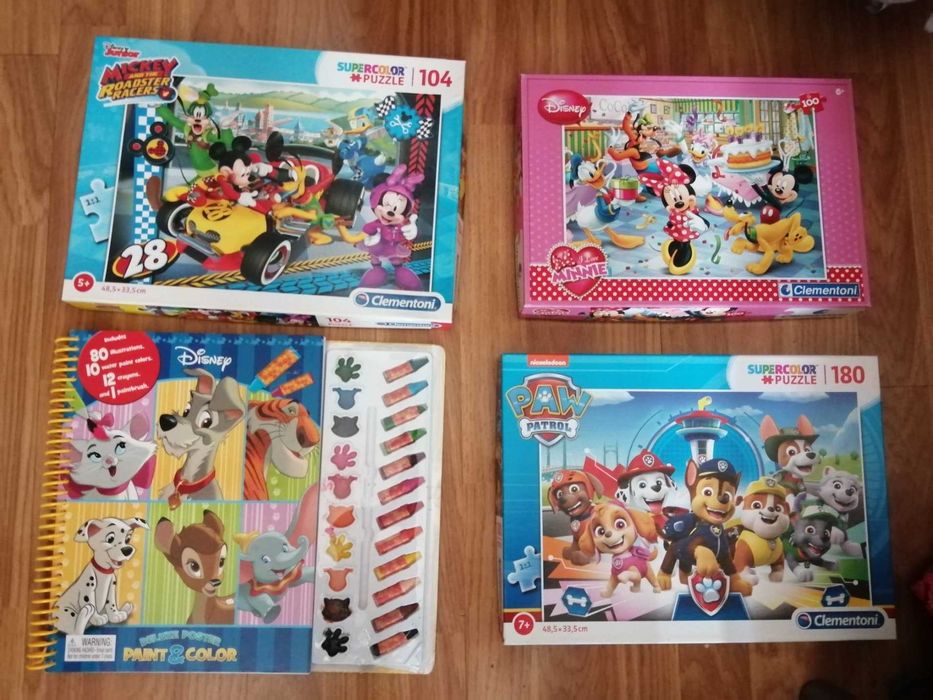 Conjunto 09 - Puzzles e Livros Disney, Clementoni