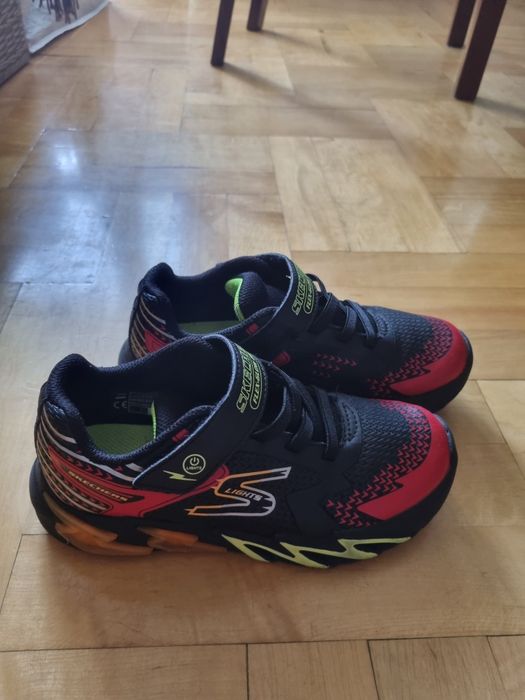 Adidasy Skechers Lights r 33.5 wkł 21cm jak nowe i świecą