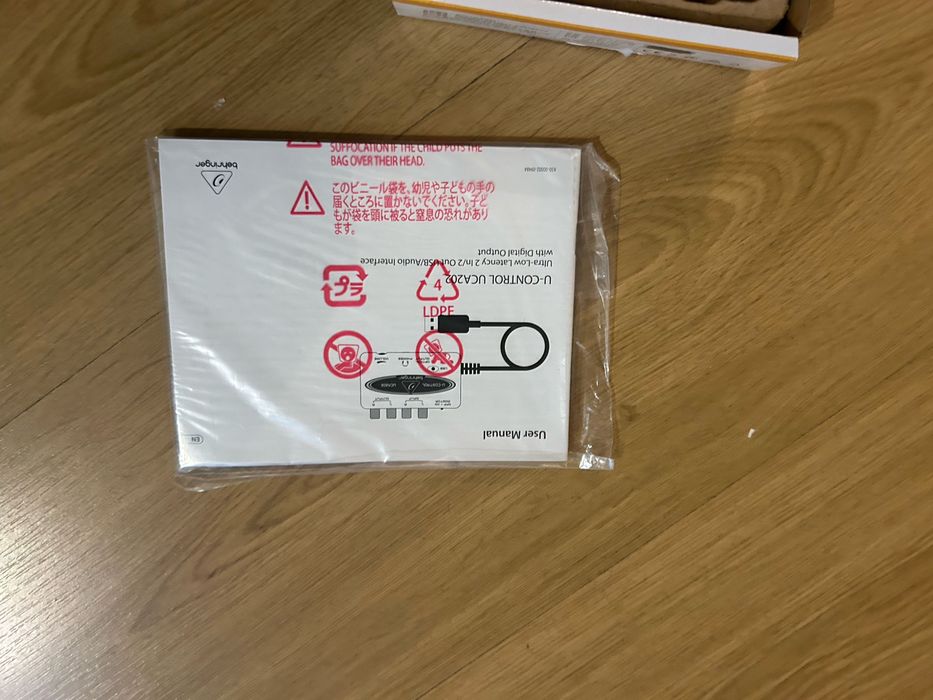 Behringer UCA20264409443324162122