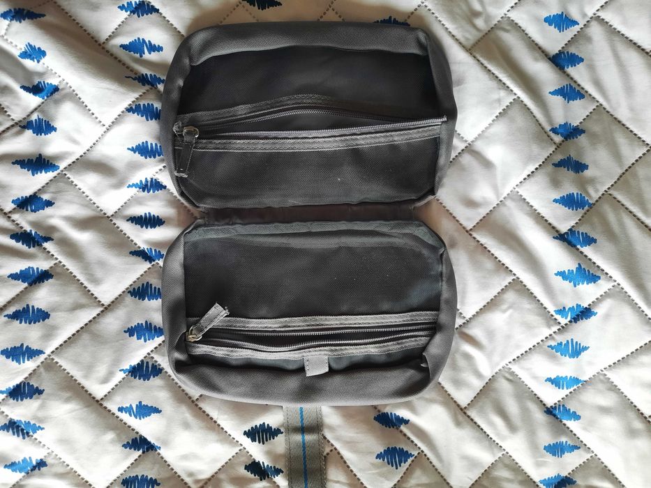 Bolsa de Higiene da marca Dove "MEN+CARE"