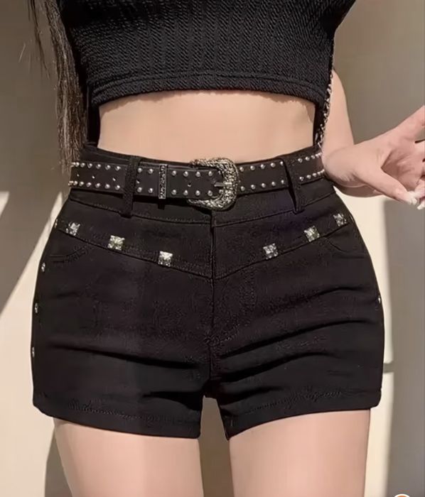 шорти жіночі.