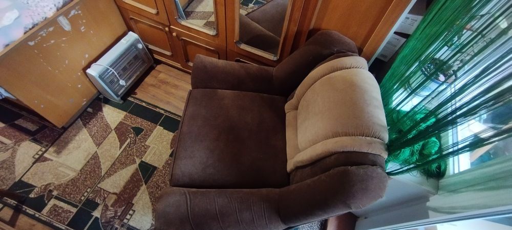 Кресло кровать раскладное.