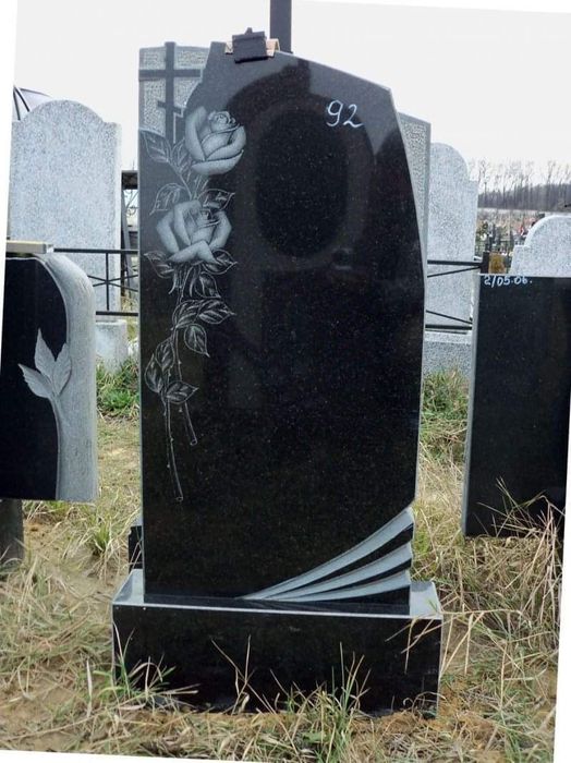 Гранітні пам'ятники від 9000 грн, ціна від виробника