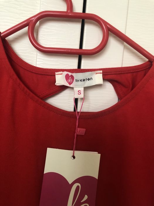 Новое красное платье