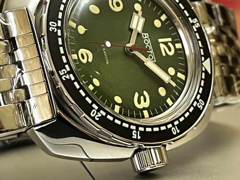 Наручные часы Восток Амфибия 71066А абсолютно новые Водозащита 20 АТМ