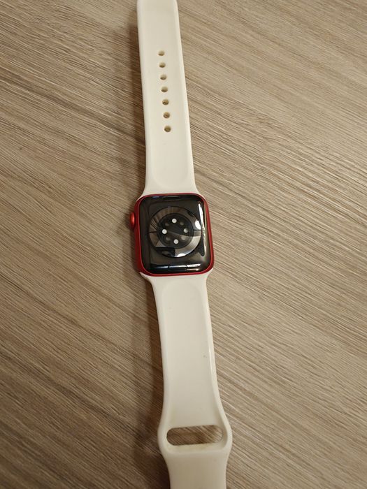 Apple watch 6 red