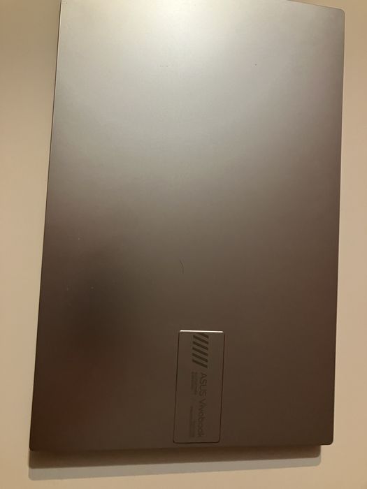 Sprzedam latop Asus Vivobook