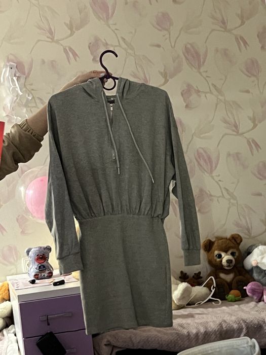 Сукня спортивного стилю