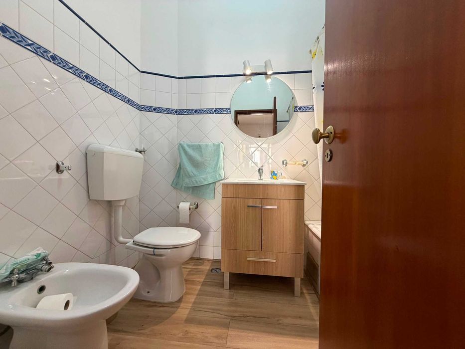 Andar de Moradia Vale de Milhaços T2 com Quintal e Garagem