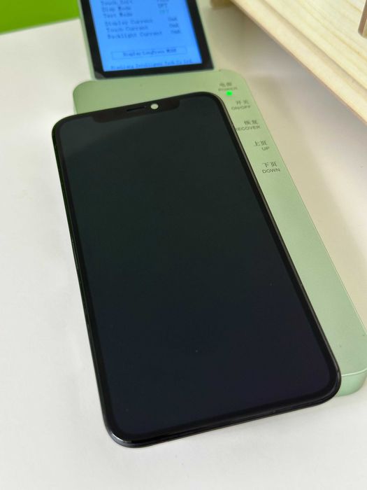 Oryginalny wyświetlacz Apple iPhone 11 Pro FVAT 23%