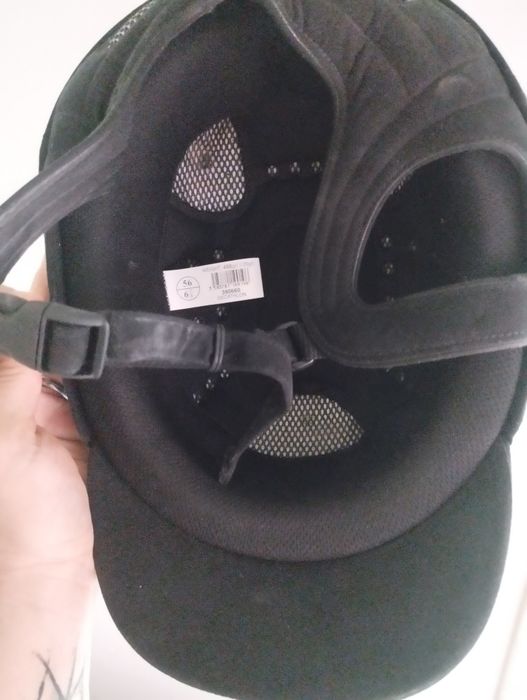 2 capacetes de equitacao,tamanha 56 e 6.5