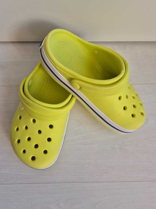 Chodaki Crocs J1 (r. 32-33)