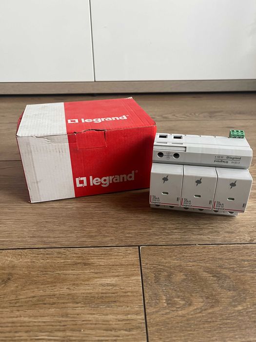 Legrand ogranicznik przepięć B Typ 1 3P 25kA 350V AC 1,5kV 412282