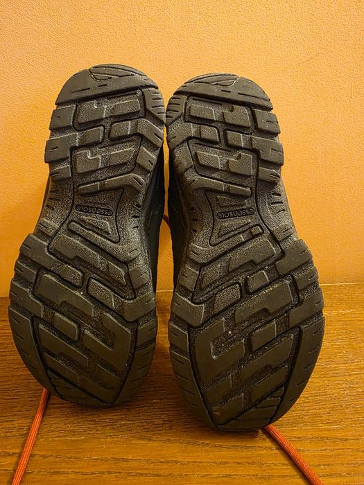 Wysokie buty trekkingowe Quechua rozmiar 33