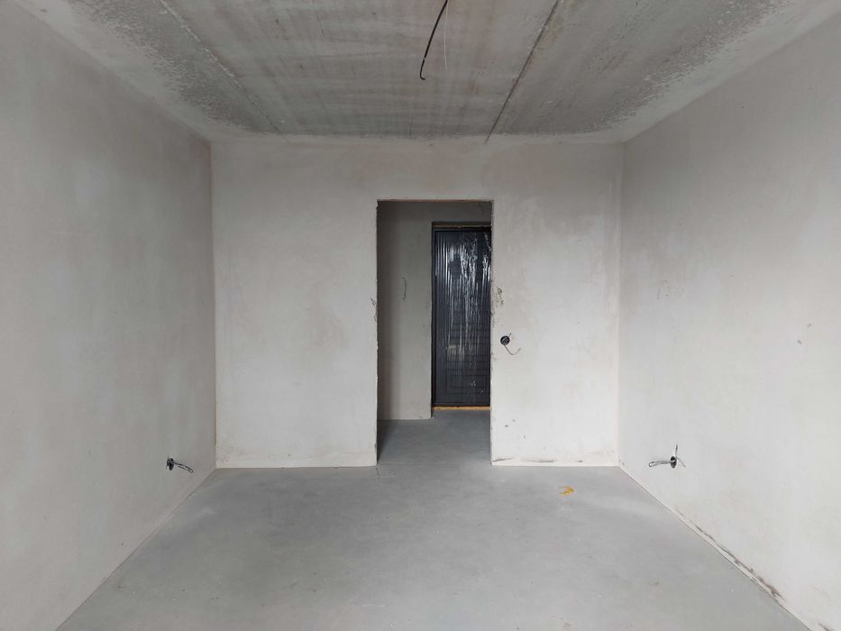 Терміново! 1 кім. З гардеробною та великою лоджію