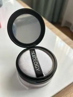 sypki puder Teaology+ GRATIS mini puder Make Up For Ever