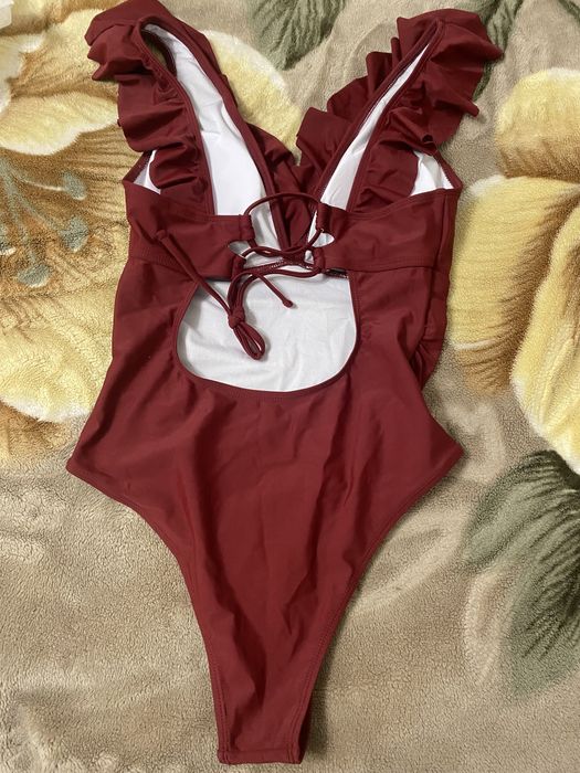 Купальник суцільний