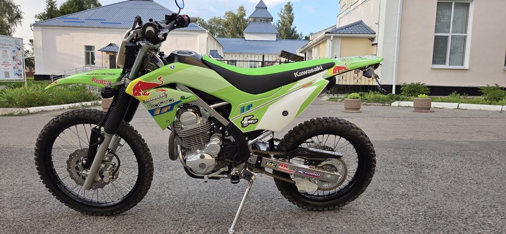 Kawasaki KLX230 ендуро