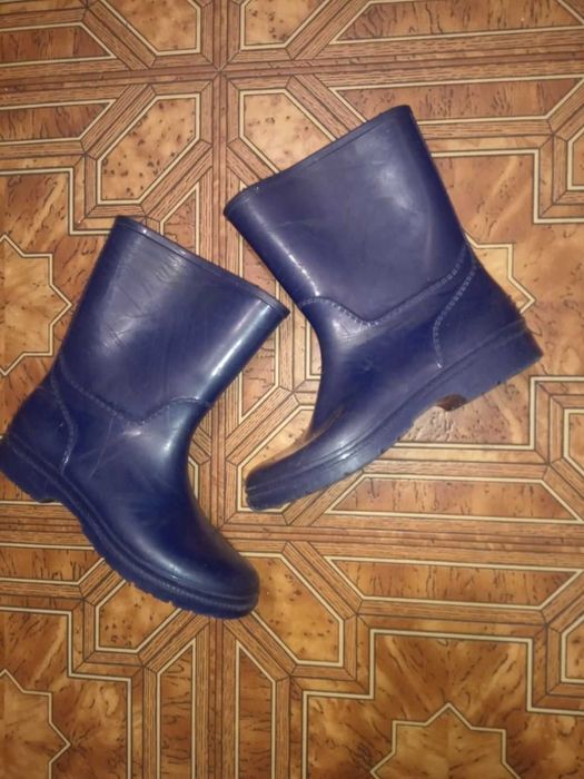 Сапоги резиновые, 22, 28, 29, 31,,33, 34, 35 р.