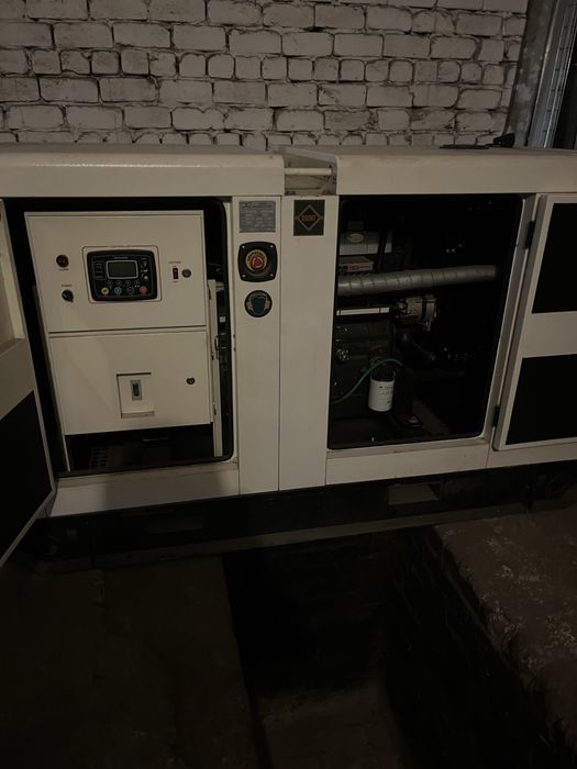 Дизельний генератор DAREX ENERGY DE-35BDS 25 кВт