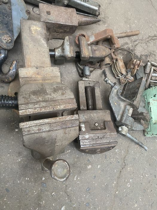 Продам гарні лещата