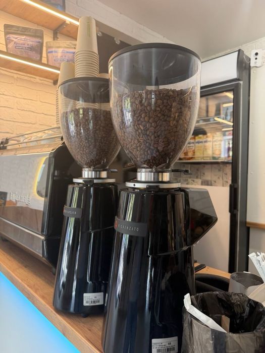 Київ! Продаж кавʼярні з меблями!