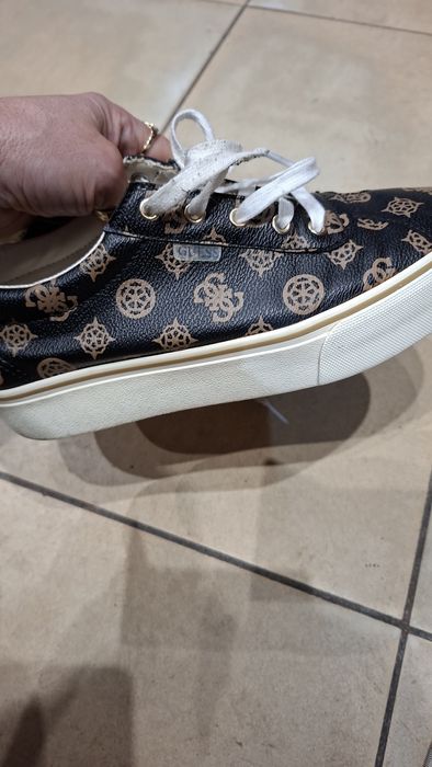 snakersy guess skora prawdziwa 39 wkl 24,5