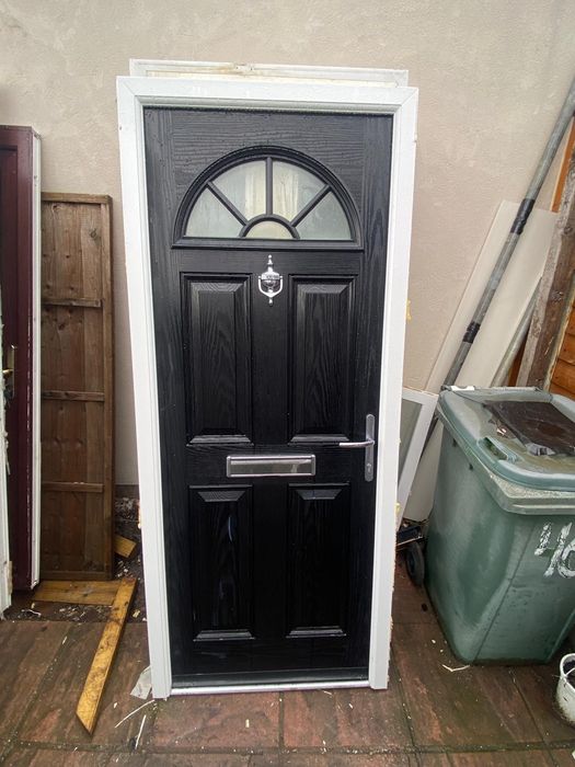 Drzwi zewnetrzne używane