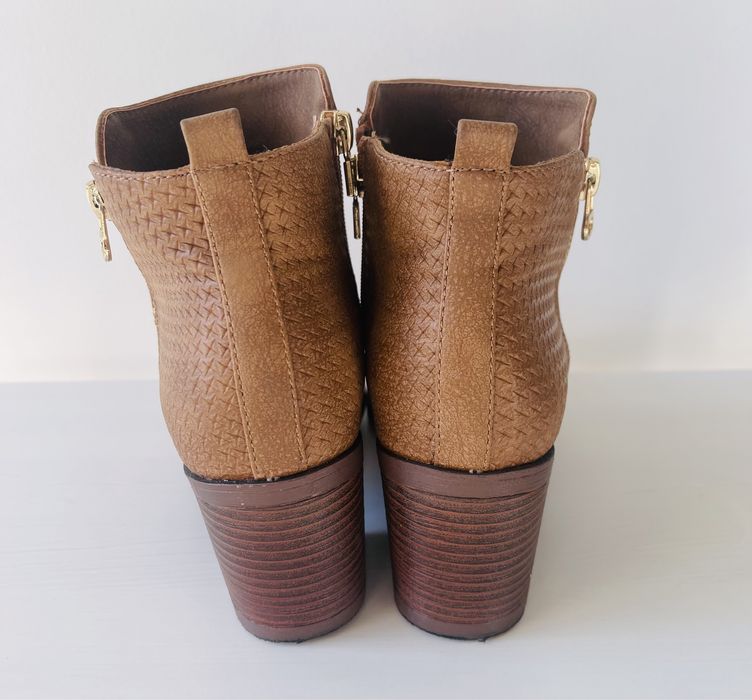 Botins - Marca MarieMare - Tamanho 36