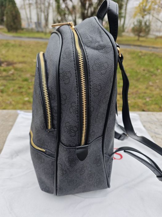 Рюкзак Guess Manhattan