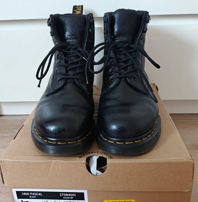 Glany Dr. Martens 1460 Pascal Warmwair Valor WP rozm. 40