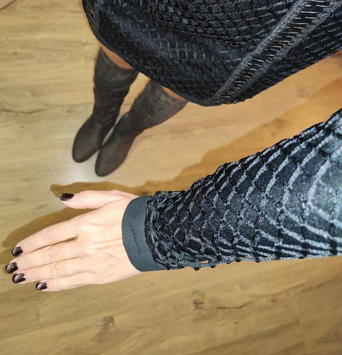 Сукні вечірні нарядні плаття