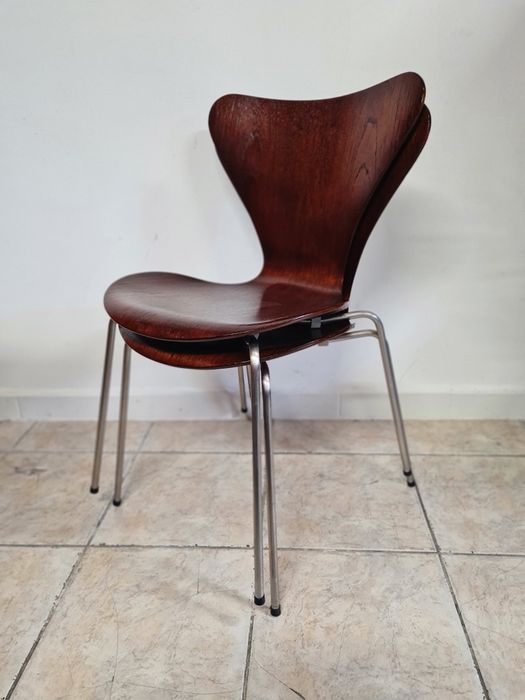 Krzesło proj.Arne Jacobsen model 3107 Fritz Hansen,mid century,vintage