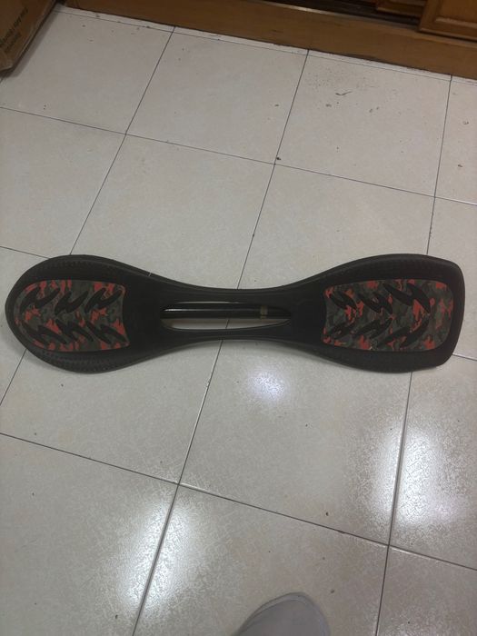 Skate waveboard impecável