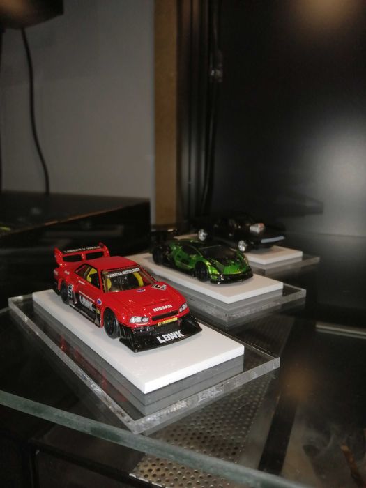 Hot wheels podstawka, ekspozytor, 10 sztuk. .
