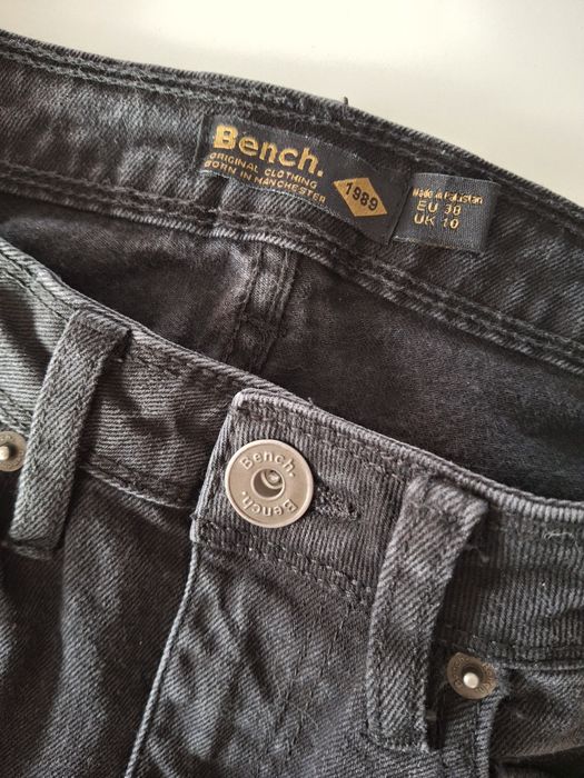 Rozmiar M, Bench grafitowe jeansy flare dzwony, spodnie jeansowe
