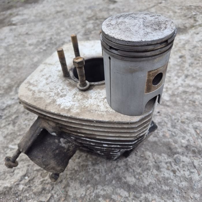 Продам поршневу іж планета 5