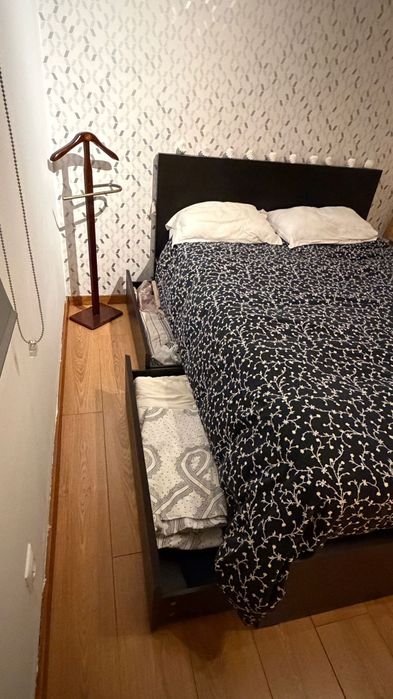 Cama + colchao+ 2 gavetoes