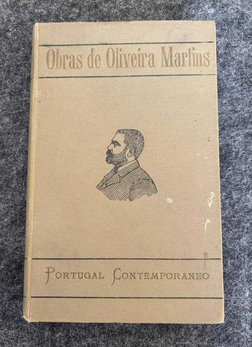 Livros de história: Portugal, Brasil