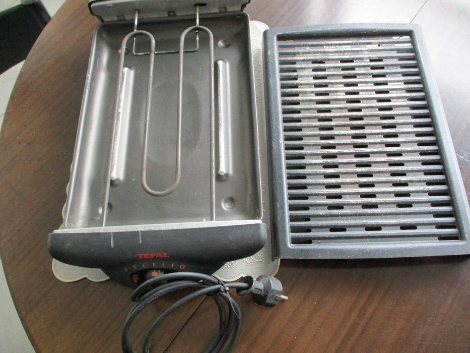 Grelhador elétrico Tefal Excelio 1350W, com regulação de temperatura, grelha anti-aderente, sem fumos
