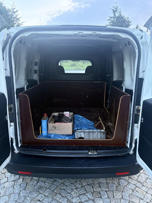 Fiat Doblo 1.4 po remonice! Niski przebieg!