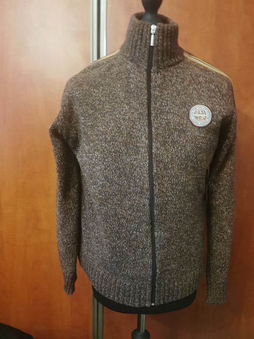 Sweter sportowy firmy Tom Tailor zapinany na suwak  Rozmiar L/xl