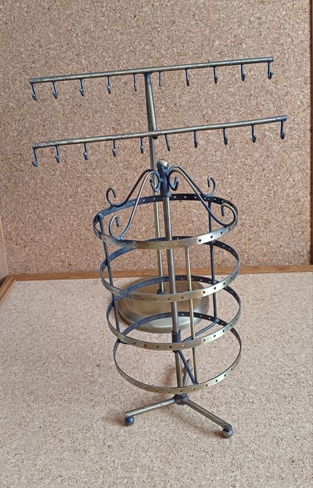 Expositor de bijuteria.  Cada 20€